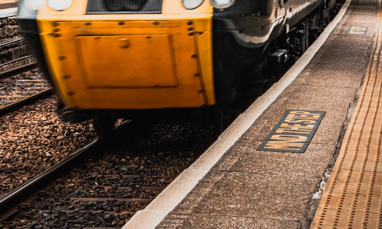 how to track train in india0
